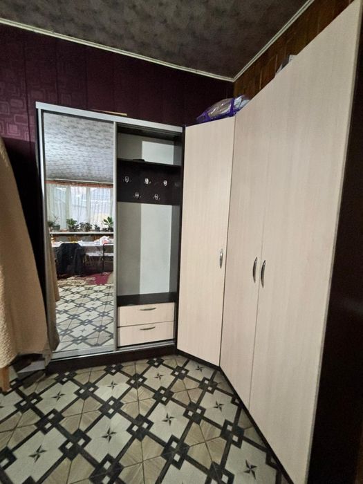 Продаю шкаф в прихожую