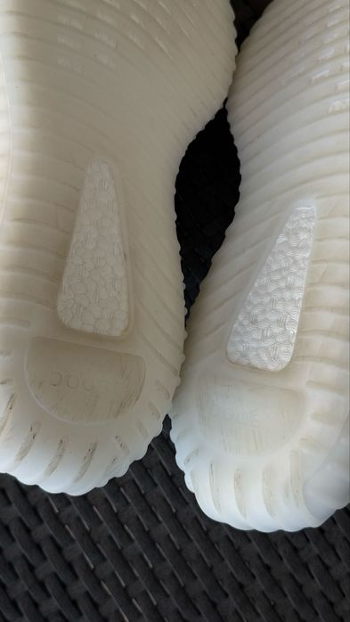 Yeezy 350 v2 white