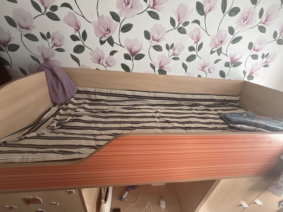 Кровать Чердак  Шкаф Стол Лестеиц