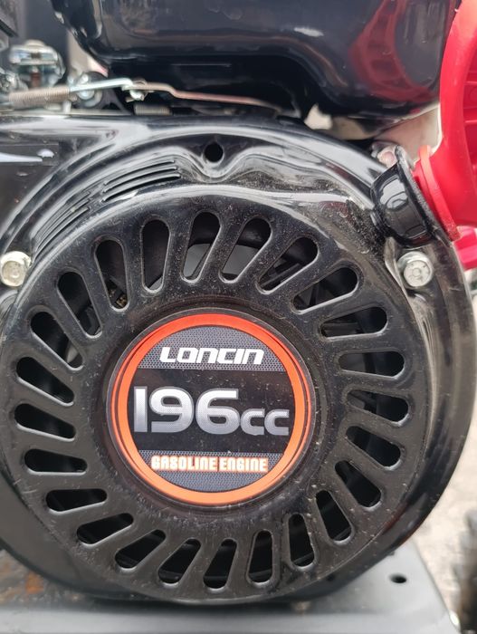 Бензинова метачна машина Fuxtec KM196-set1