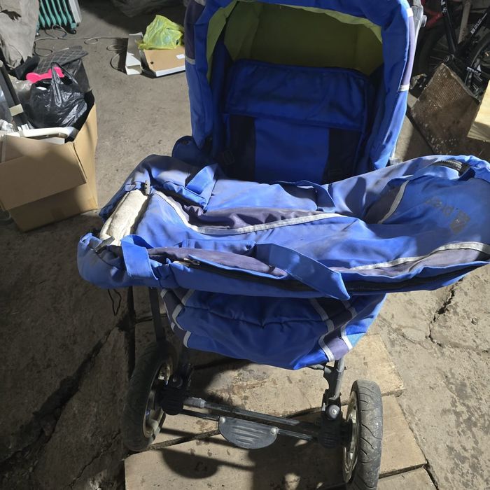 Продам детскую коляску