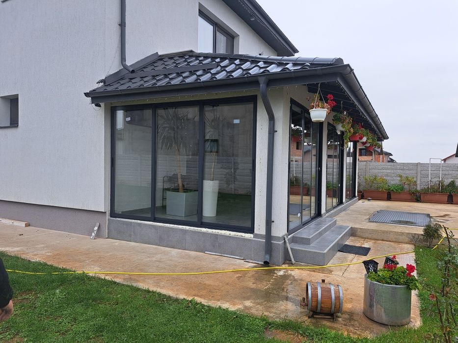 Închideri terase cu usi glisante