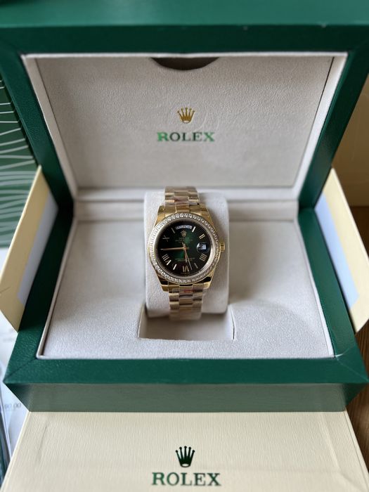 Rolex Day-Date Gold And Green Dial Diamonds President 40 mm
