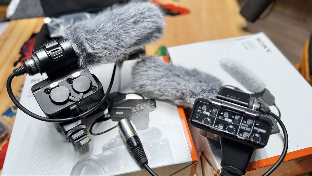 Sony XLR K3M kit Adaptor XLR camere Sony cu Microfon si Patina MI Shoe