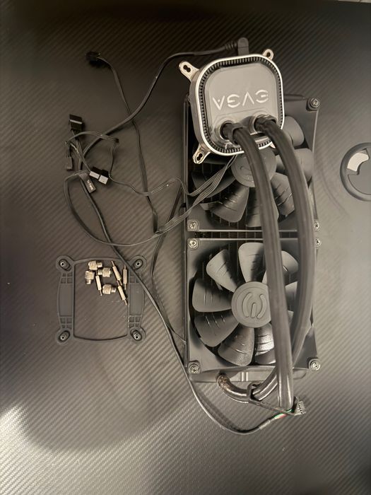 Cooler lichid CPU EVGA CLC 240mm