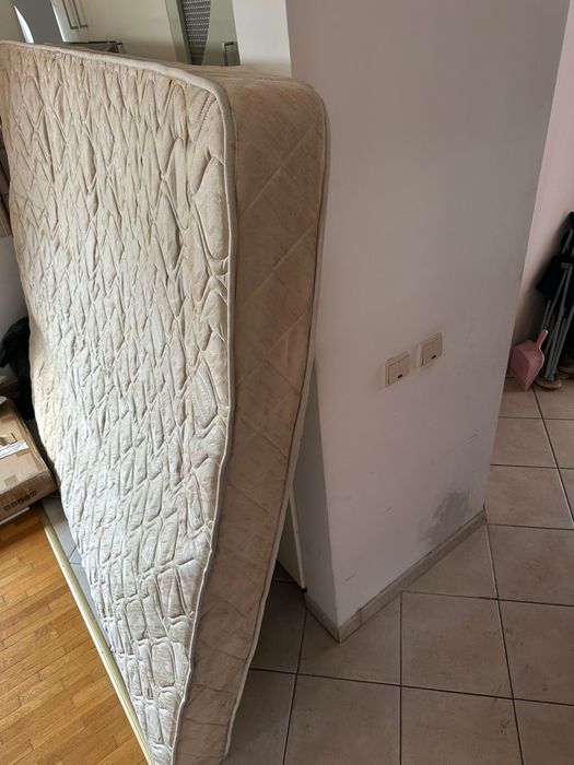 Donez saltea pat 200x180