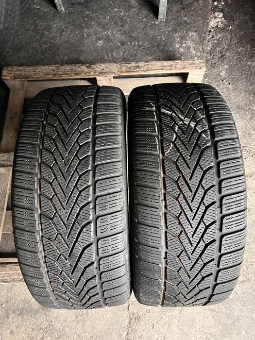 2 anvelope iarna 235/45/17 , Semperit , 6 mm