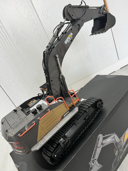 Радиоуправляемый экскаватор HUINA R/C игрушки