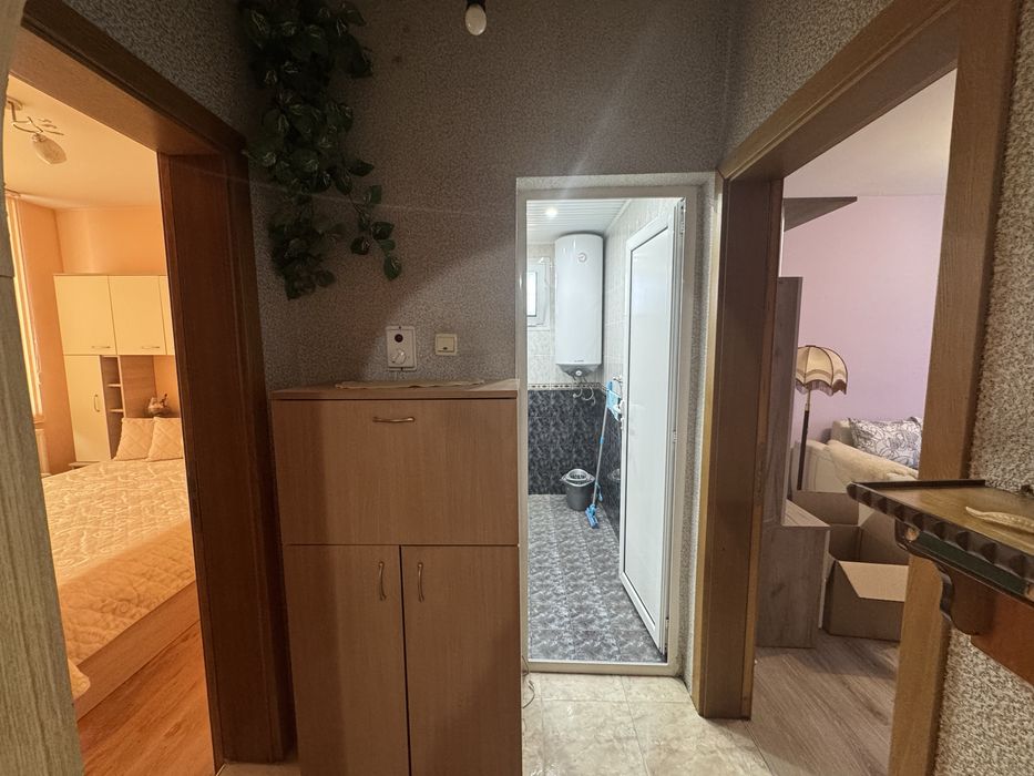 Продава се Тристаен апартамент в Търговище, Запад 1 - 95 кв.м за 1111 €/кв.м - Снимка #8