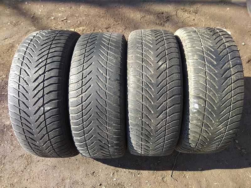Шины 205/55 R16 - "GoodYear UltraGrip GW-3 RunFlat" , всесезонные.