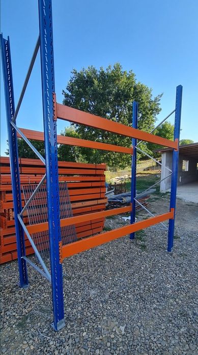 Rafturi metalice depozitare marfa