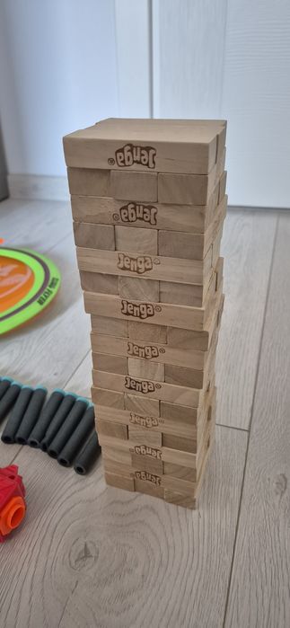 Lot Jucării: Jenga, Pistol Xshot cu bureți și Disc zburător