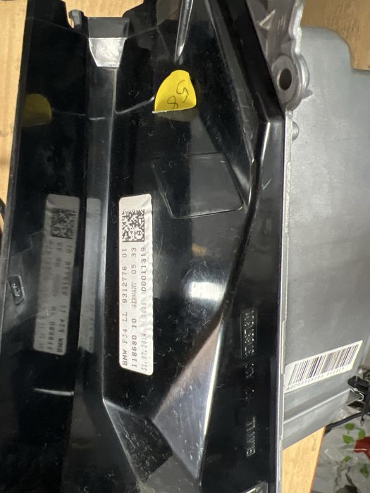 Ceasuri f30 6WA si headup display