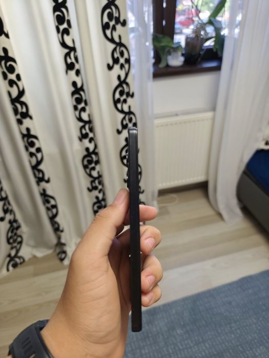 Vând telefon Xiaomi 12 pro 5g telefonul vine cu husa mobilfox