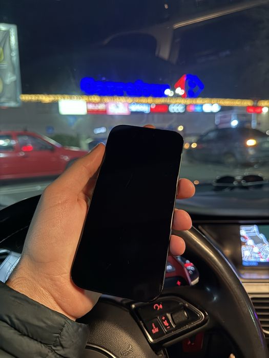 Vand iPhone 16 PRO black 96% bateria