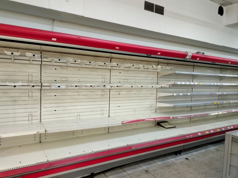 Витрина Горка Пристенная