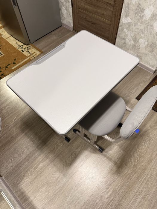 Парта растущая.