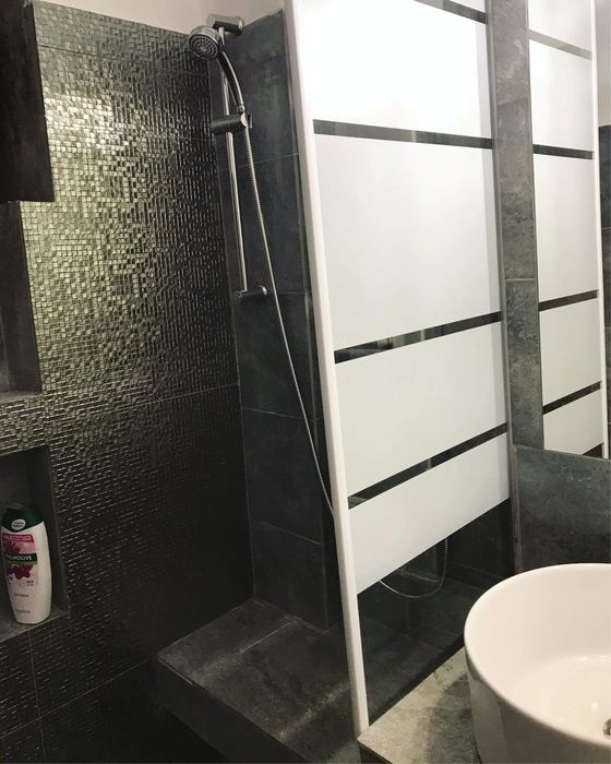 Inchiriez apartament in regim hotelier