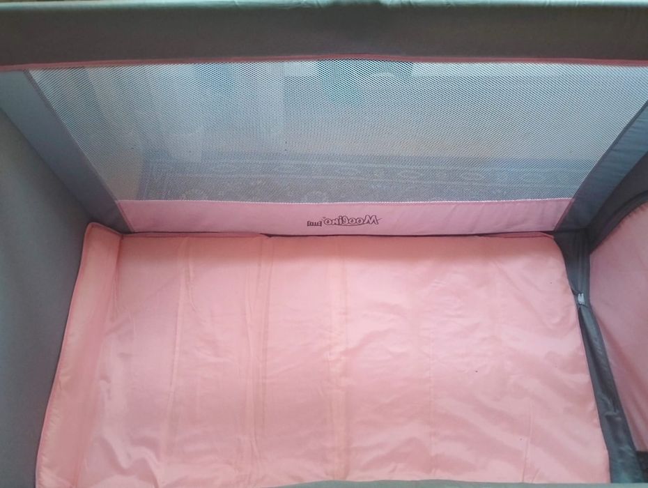 Vând patut bebe bun pentru casa sau vacante