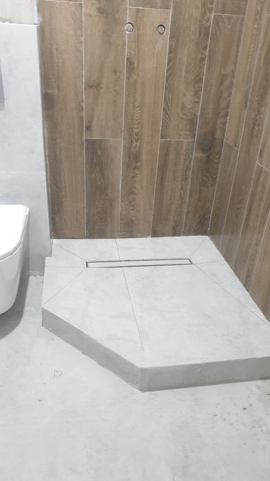 Кафельщик со стажем.Делаю Запил плитки под 45°