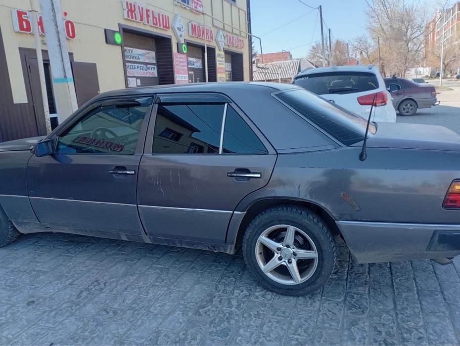 Мерс 124 2.6, продам