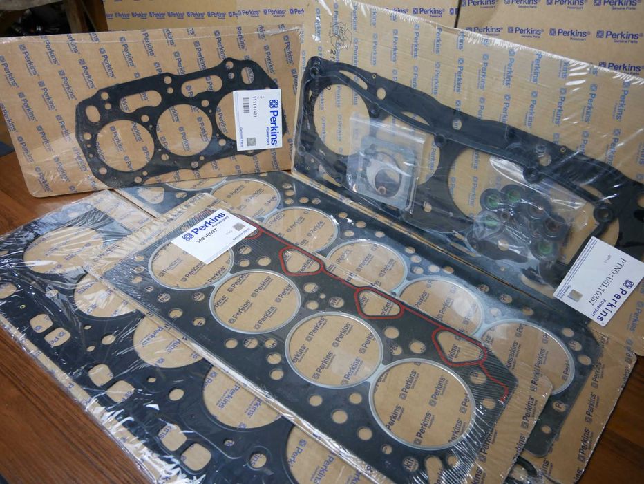 Запасные части Perkins. Помпа, коленвал, прокладки