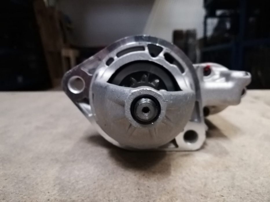 Electromotor nou cu reductor pus pe motor Deutz cu 9 sau 11 dinti