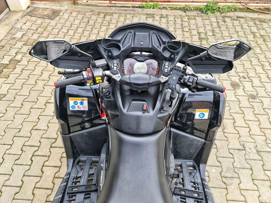 Can-Am Outlander 650 MAX G2
Acte valabile
9300 km

Specificații:
• 4 s