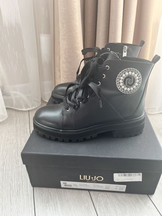 Обувки Liu jo