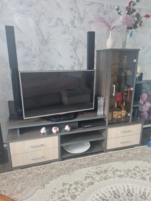 Стенка  для гостиной или зала