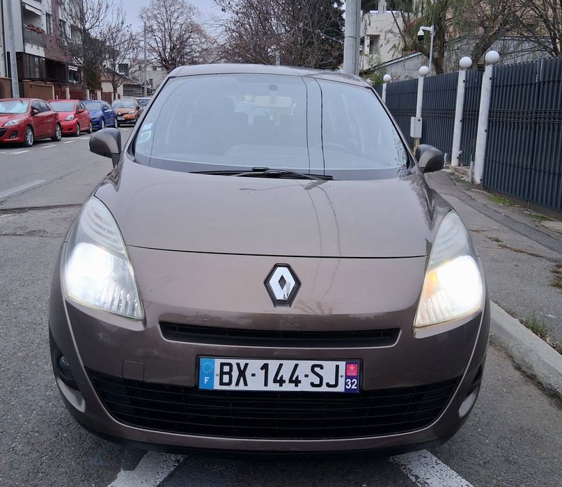 Renault scenic 3 (7 LOCURI)1.5 DCI