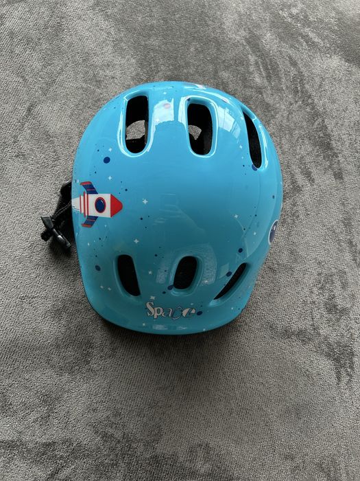 Чисто нова детска каска р-р XXS