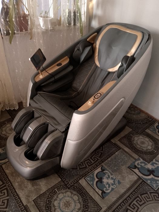 Massajni kreslo yangi 23 funksiyaligi