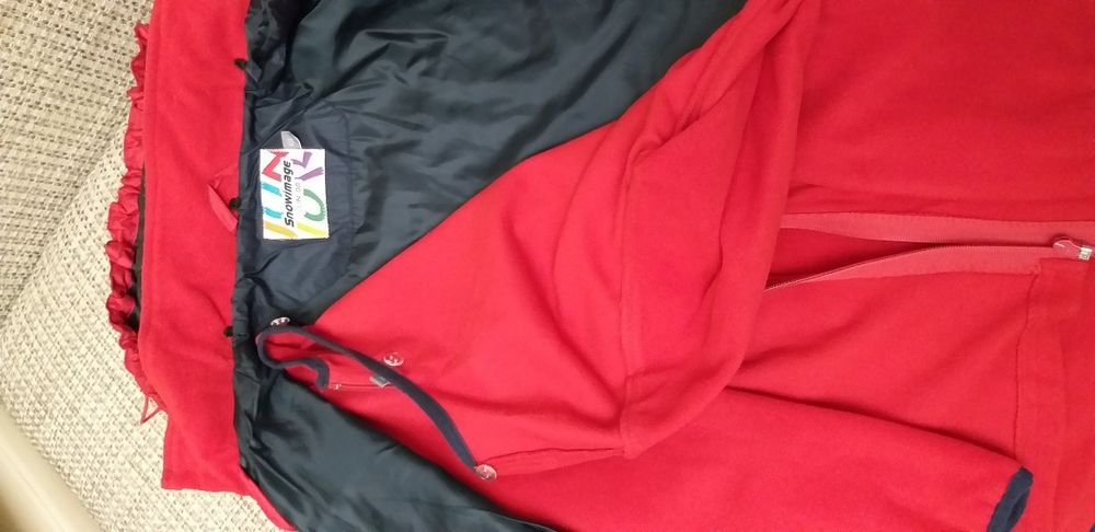 Продам куртки на мальчика