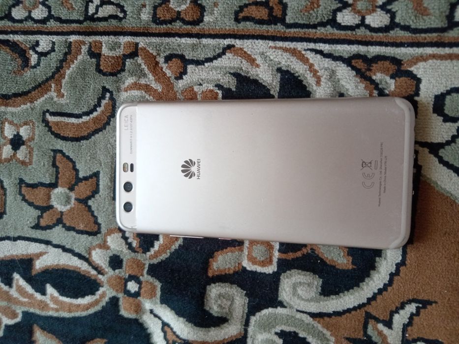 Продам телефон Huawei P10 4/32GB