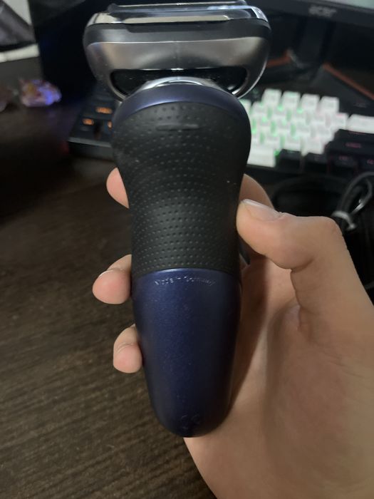 Продам электробритву braun s7