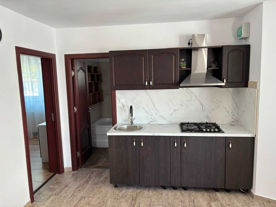Închiriez apartament cu 3 camere – parter de casă , Dâmbul Rotund, Cluj-Napoca