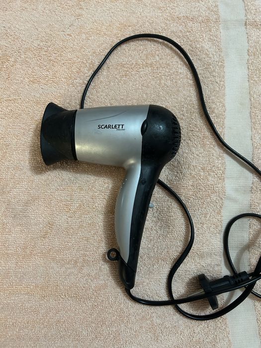 Продам дорожный фен Scarlett