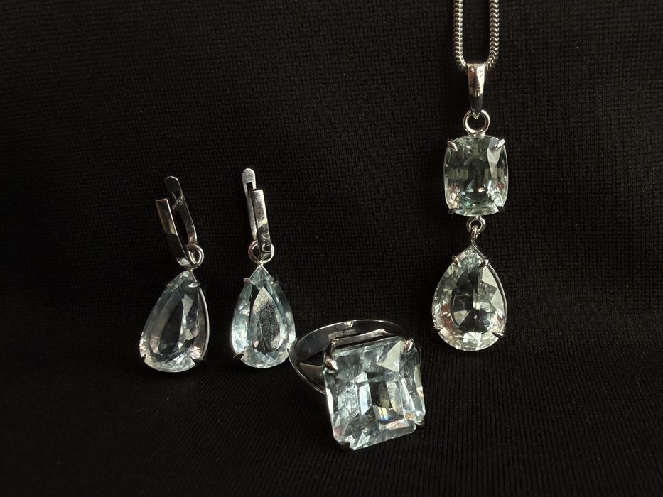 Ювелирный комплект с аквамаринами