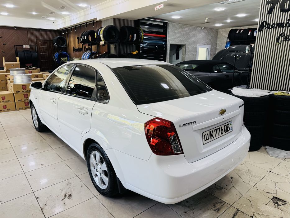 Lacetti 2011-Yil 3-poz 1 qo’l Moshina ideal xolatda