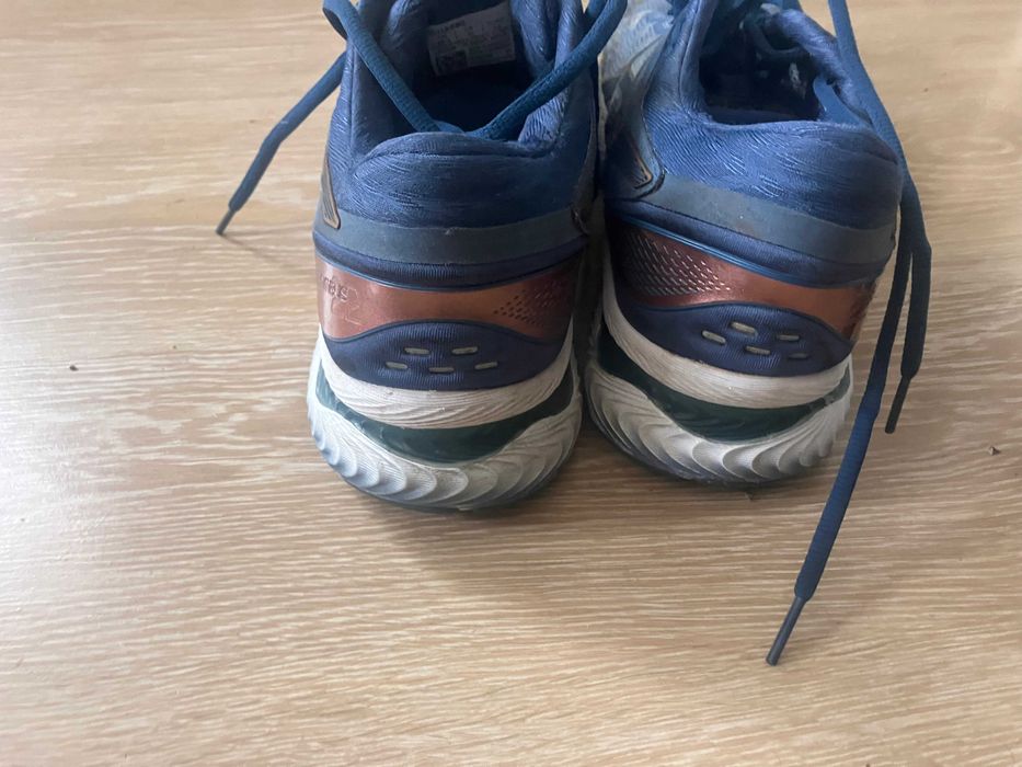 asucs gel nimbus 22 44 номер