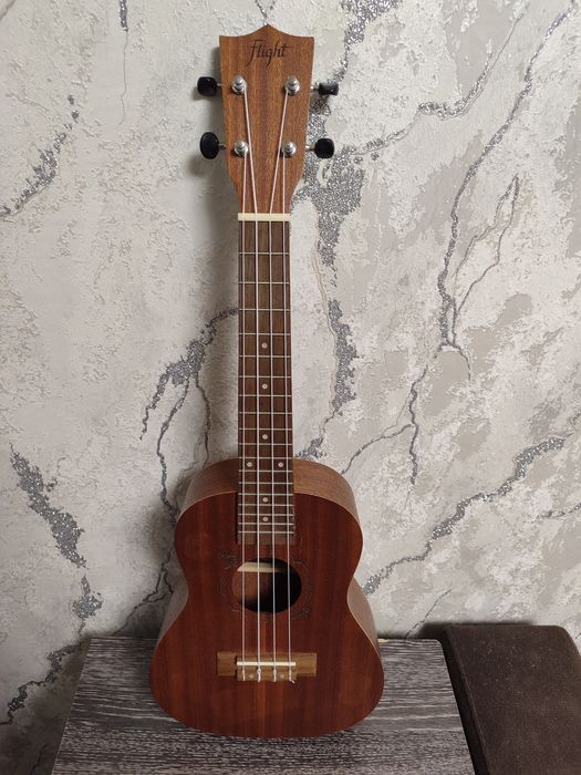 Укулеле концертная сопрано Flight NUC-310 + чехол