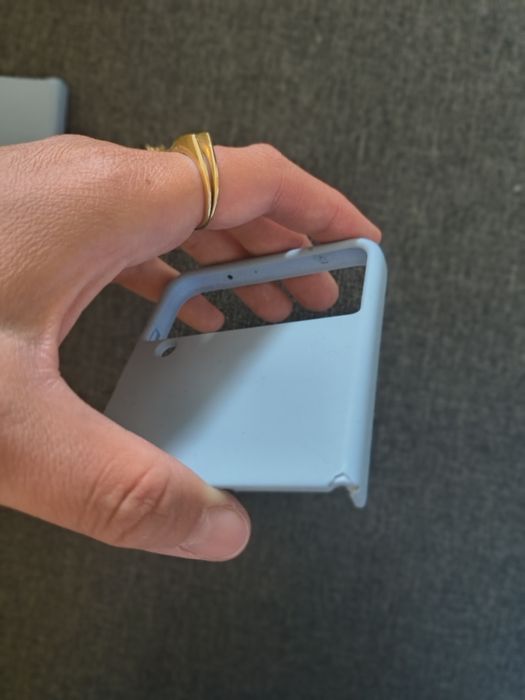 Vând huse telefon Samsung Galaxy Flip4