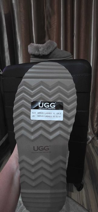 UGG,uri Originale