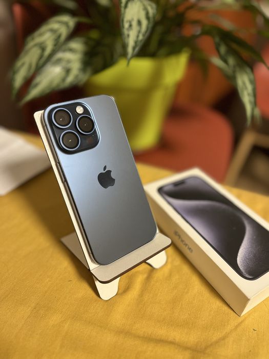 Iphone 15 pro без ремонта акум 89%