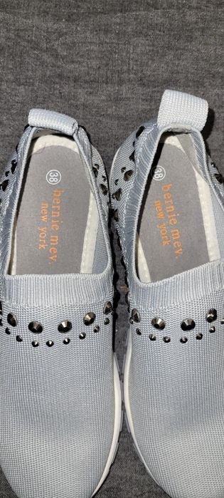 Sneakersi superbi BERNIE MEV NEW YORK!