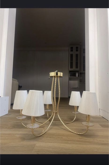 Продам люстру Италия