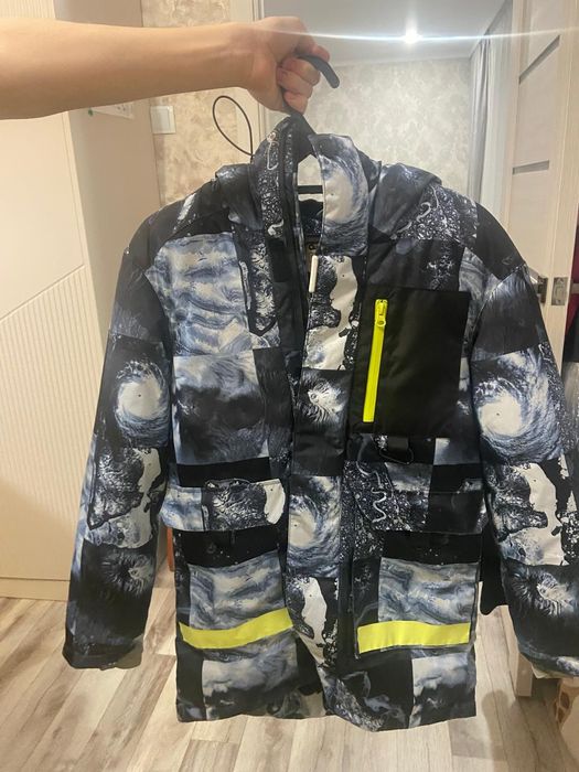 Продам подростковую куртку