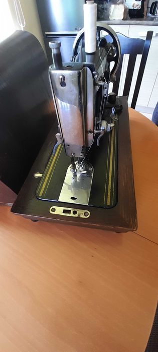 Работеща шевна машина