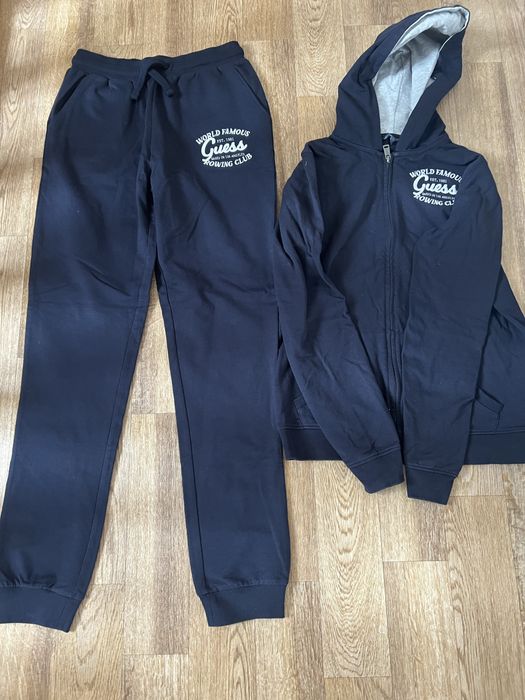 Продам костюм на мальчика